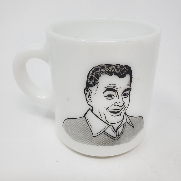 VTG Mom & Dad Milk Glass Mugs, set of 2 - Picture 1 of 5